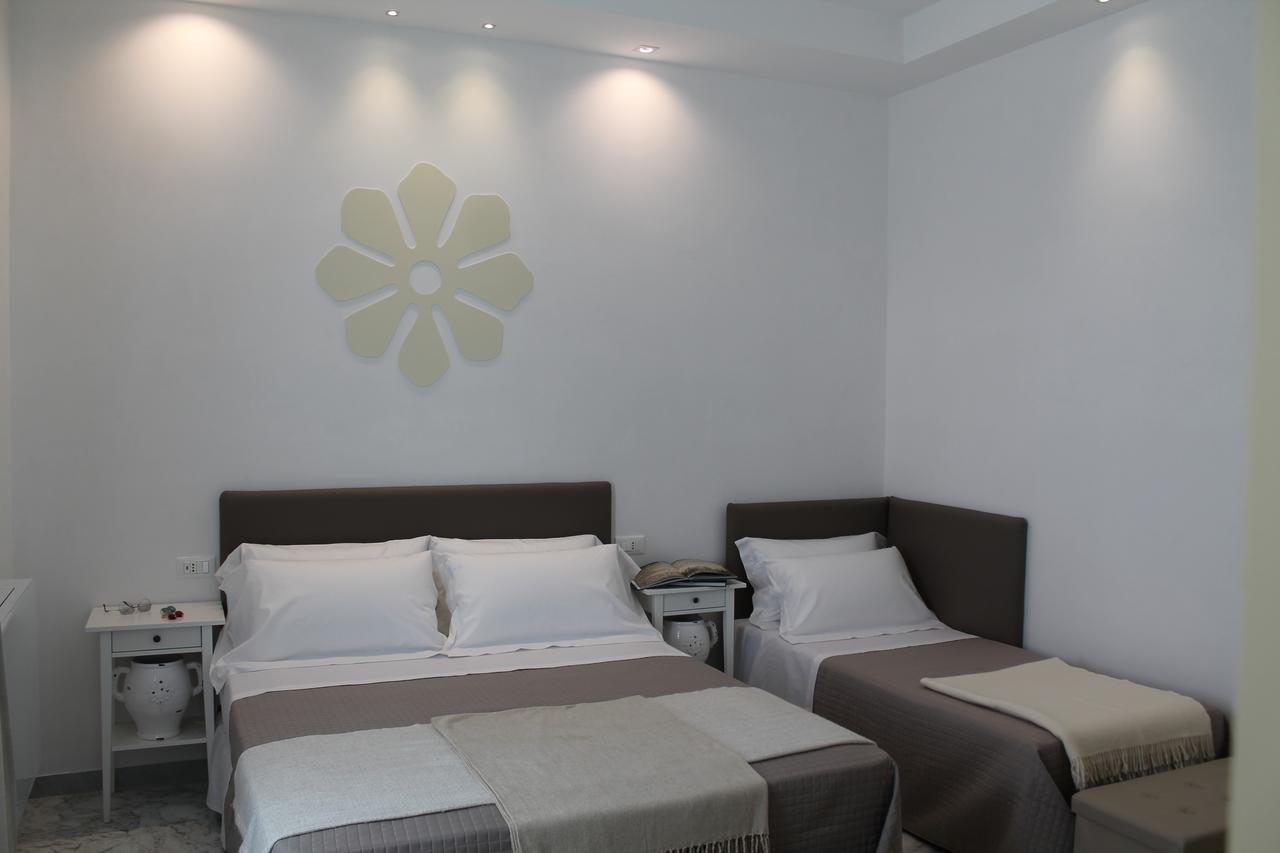 Flos Guest House Lucera Exterior photo