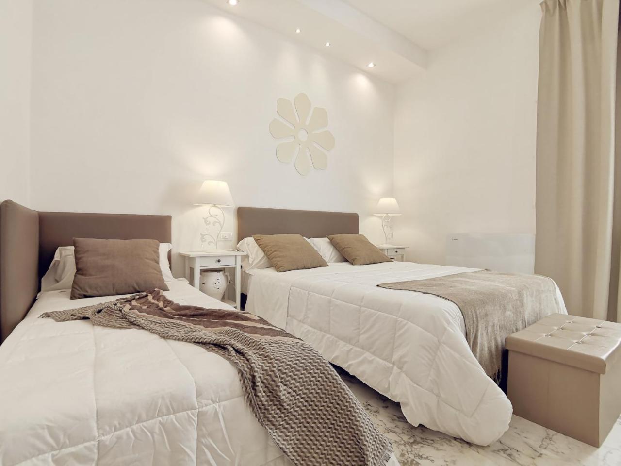 Flos Guest House Lucera Exterior photo